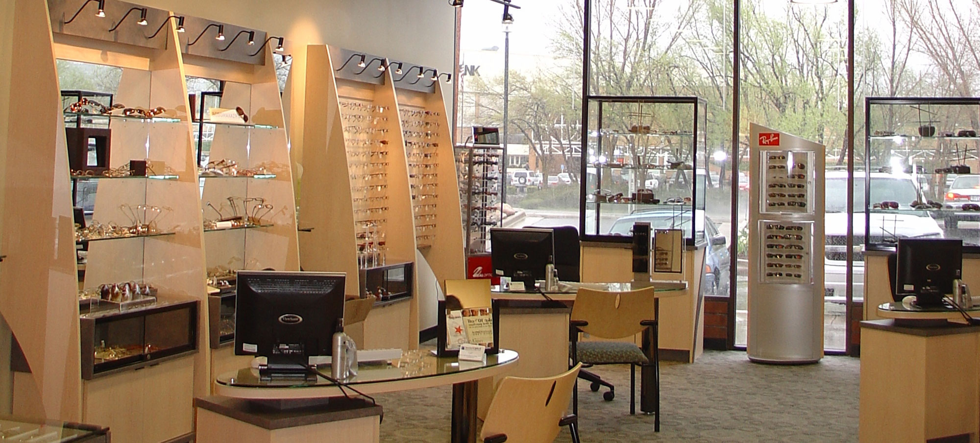 Retail-Work-banner-background